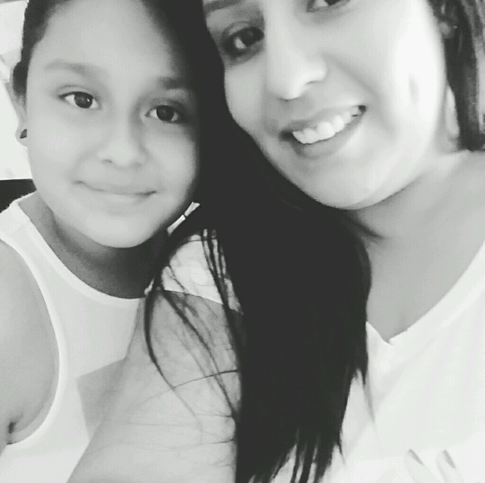 Meet your Posher, Dee